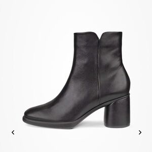 Ecco Black Leather Ankle Booties